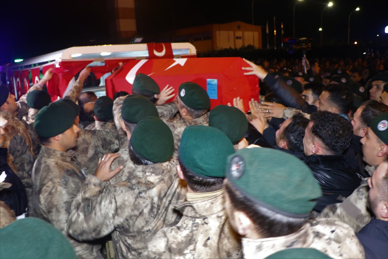 Şehit Polis Emre Albayrak’ın Cenazesi Samsun’a Getirildi1