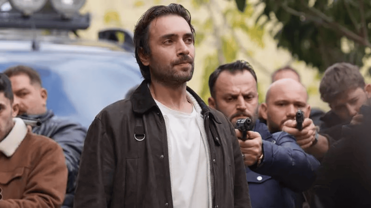 Taşacak Bu Deniz 11. Bölümde Esme Adil’i Seçiyor! Adil, Şerif’ten Esme’yi Kurtarabilecek Mi (8)