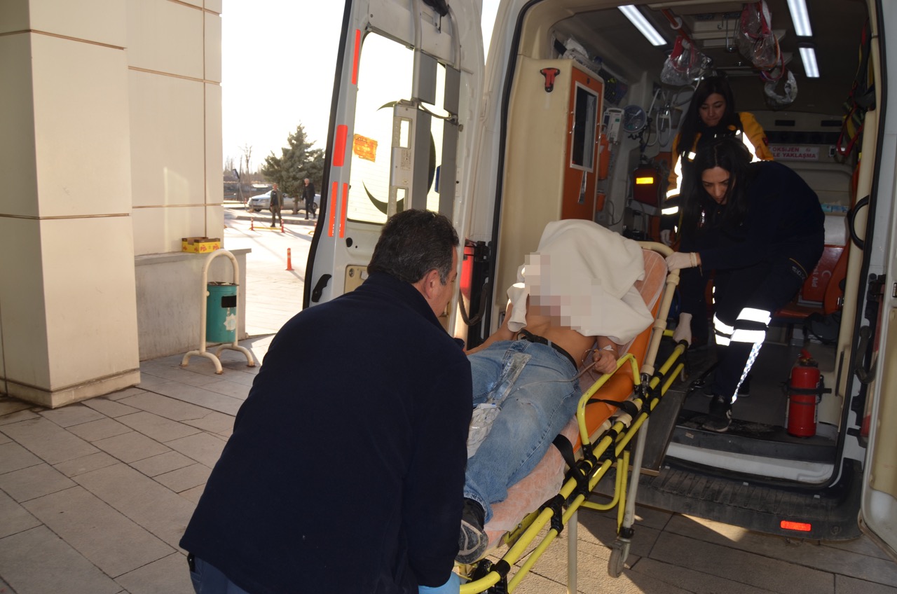 15 Yaşındaki Çocuk, Para Isteği Reddedilince Silaha Sarıldı