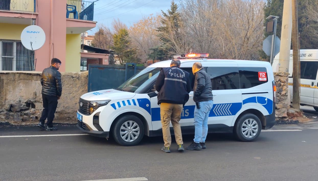 15 Yaşındaki Çocuk, Para Isteği Reddedilince Silaha Sarıldı1