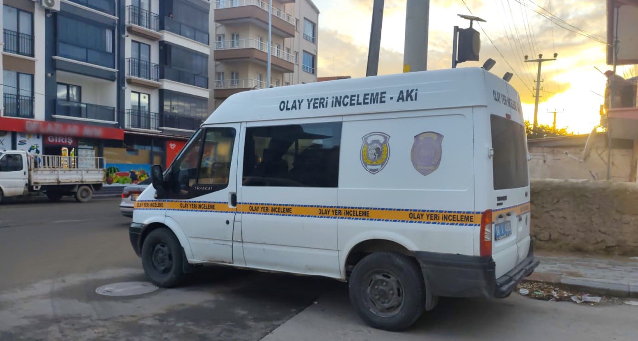 15 Yaşındaki Çocuk, Para Isteği Reddedilince Silaha Sarıldı3