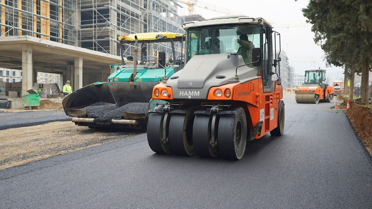 Azerbaycan Bulvarı’nda Sıcak Asfalt Ve Kaldırım Çalışması Başladı (4)