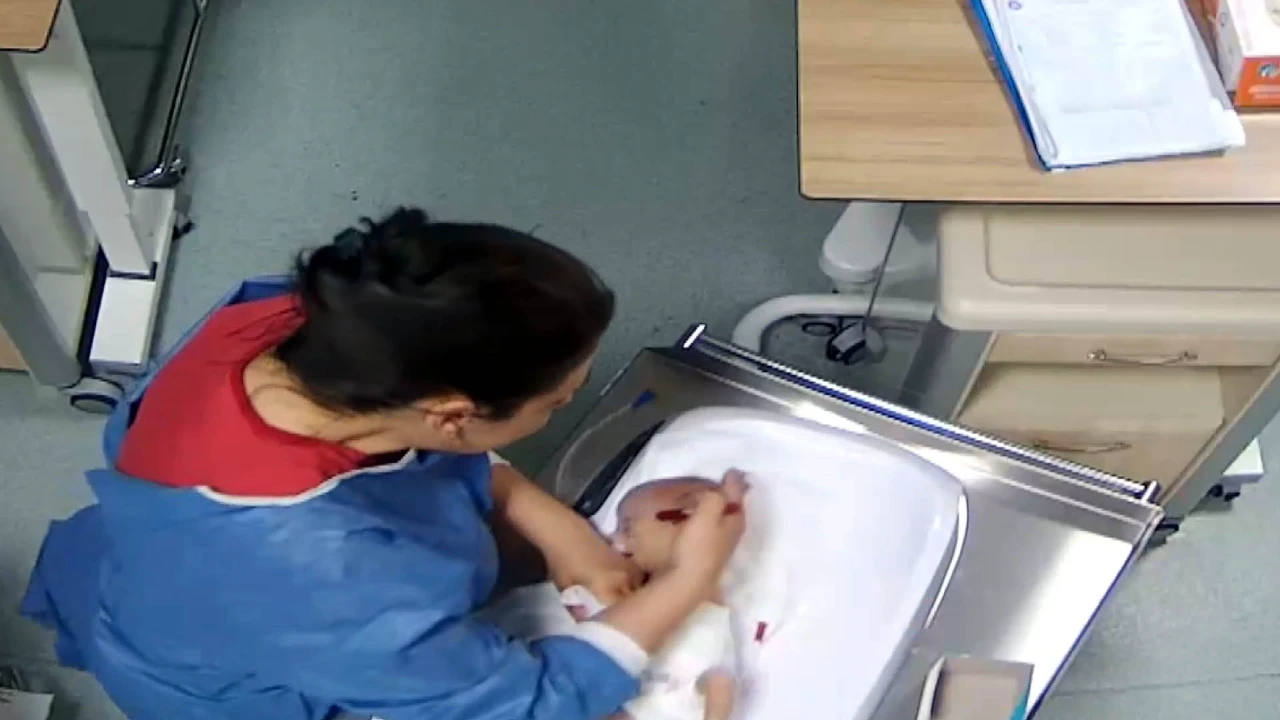 Deniz Esin Bozoklar Kimdir Küvözde Şiddet Iddiasıyla Gündeme Gelen Minik Deniz’in Hikâyesi (3)