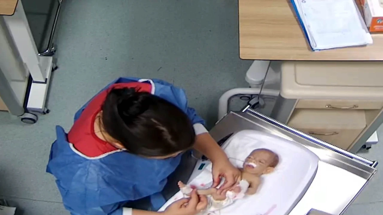 Deniz Esin Bozoklar Kimdir Küvözde Şiddet Iddiasıyla Gündeme Gelen Minik Deniz’in Hikâyesi (7)