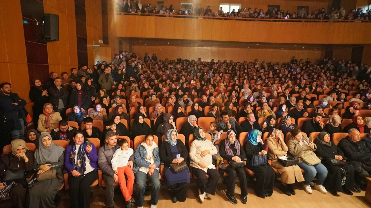 Dursun Ali Erzincanlı, Kahramanmaraş’ta Naatlarıyla Gönüllere Dokundu