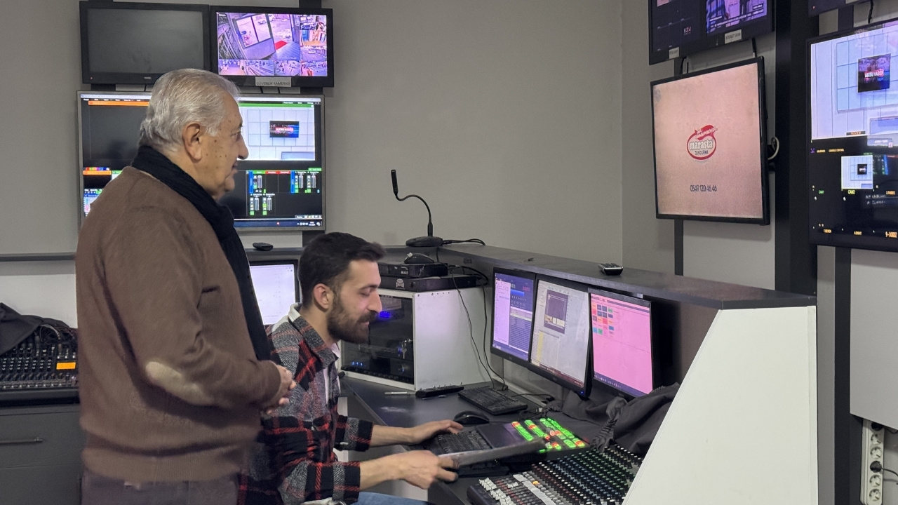 Kahramanmaraş Depreminde Ailesini Kaybeden Gazeteci, Görevine Tutunuyor (2)