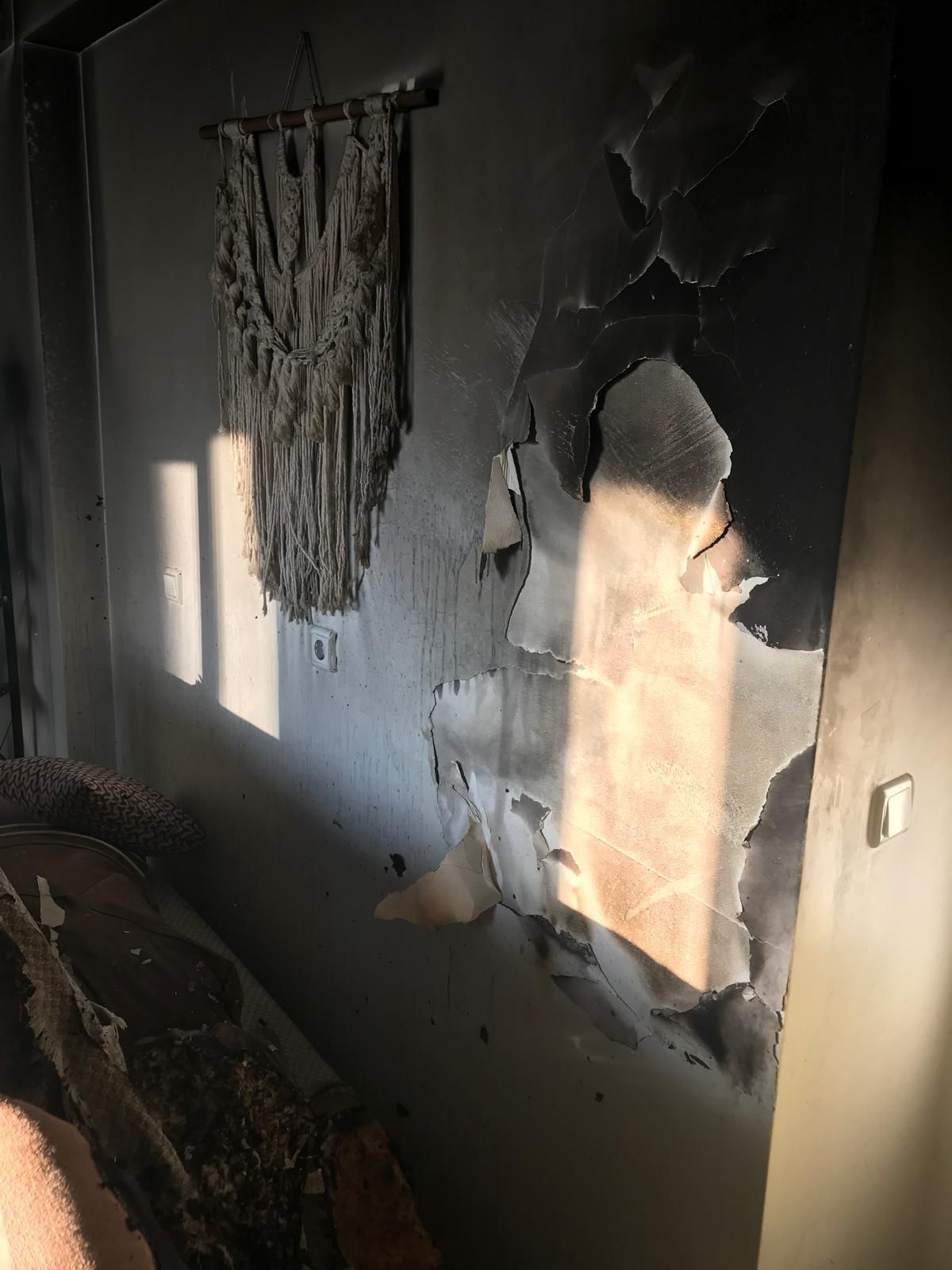 Kahramanmaraş Onikişubat’ta Ev Yangını Mahalleli Yangına Müdahale Etti3