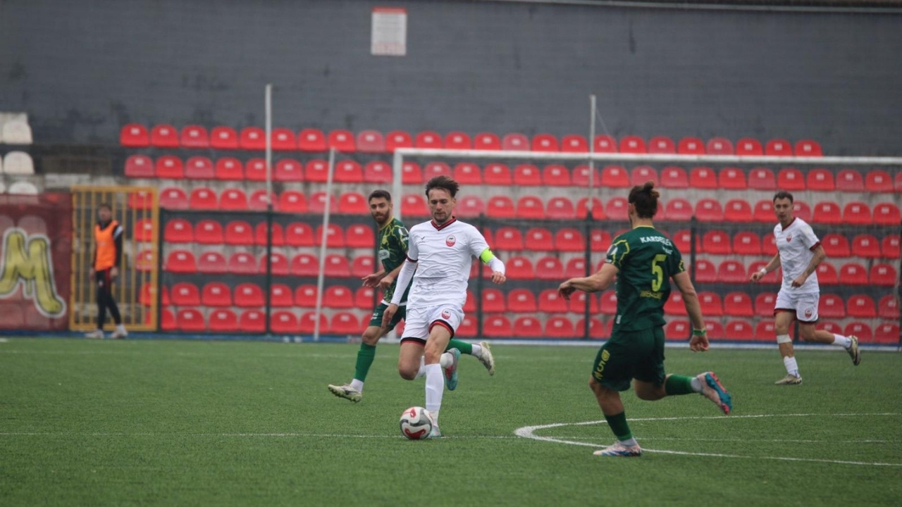 Kahramanmaraşspor Evinde Puan Kaybetti 1 1 Beraberlik (4)