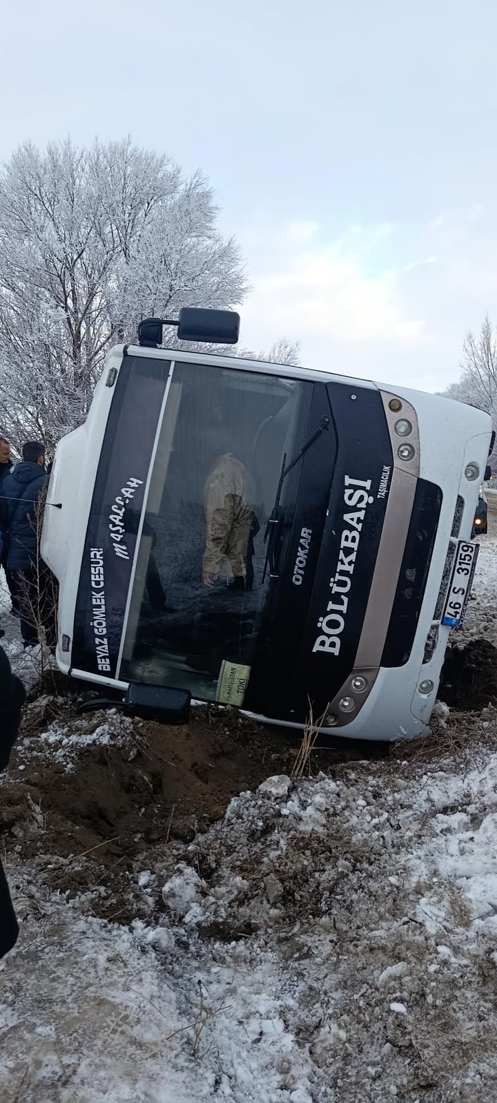 Kahramanmaraş’ta 23 Kişiyi Taşıyan Işçi Servisi Devrildi (3)