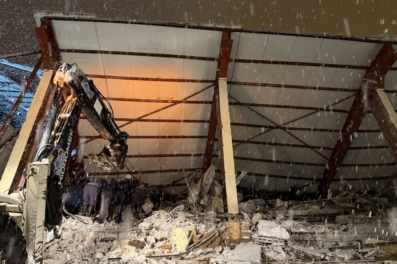 Kahramanmaraş’ta Ahır Çöktü, 18 Büyükbaş Hayvan Telef Oldu1