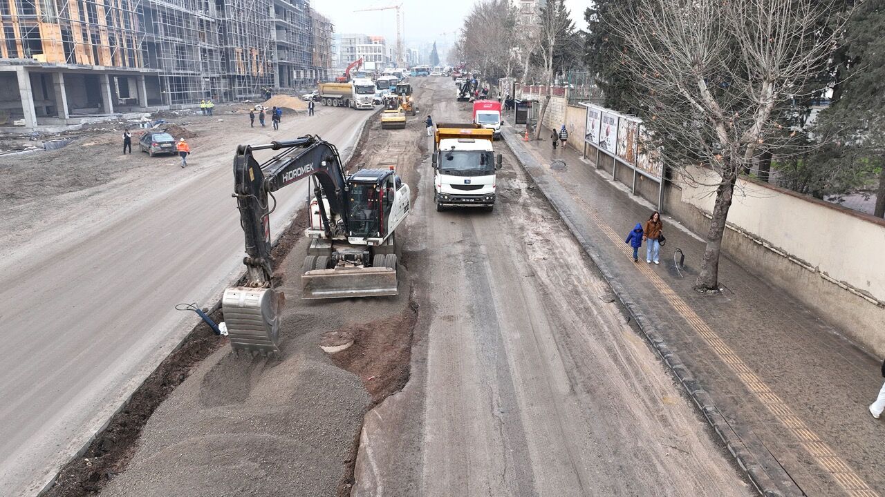 Kahramanmaraş'ta Azerbaycan Bulvarı’nda Asfalt Öncesi Hazırlıklar Başladı3