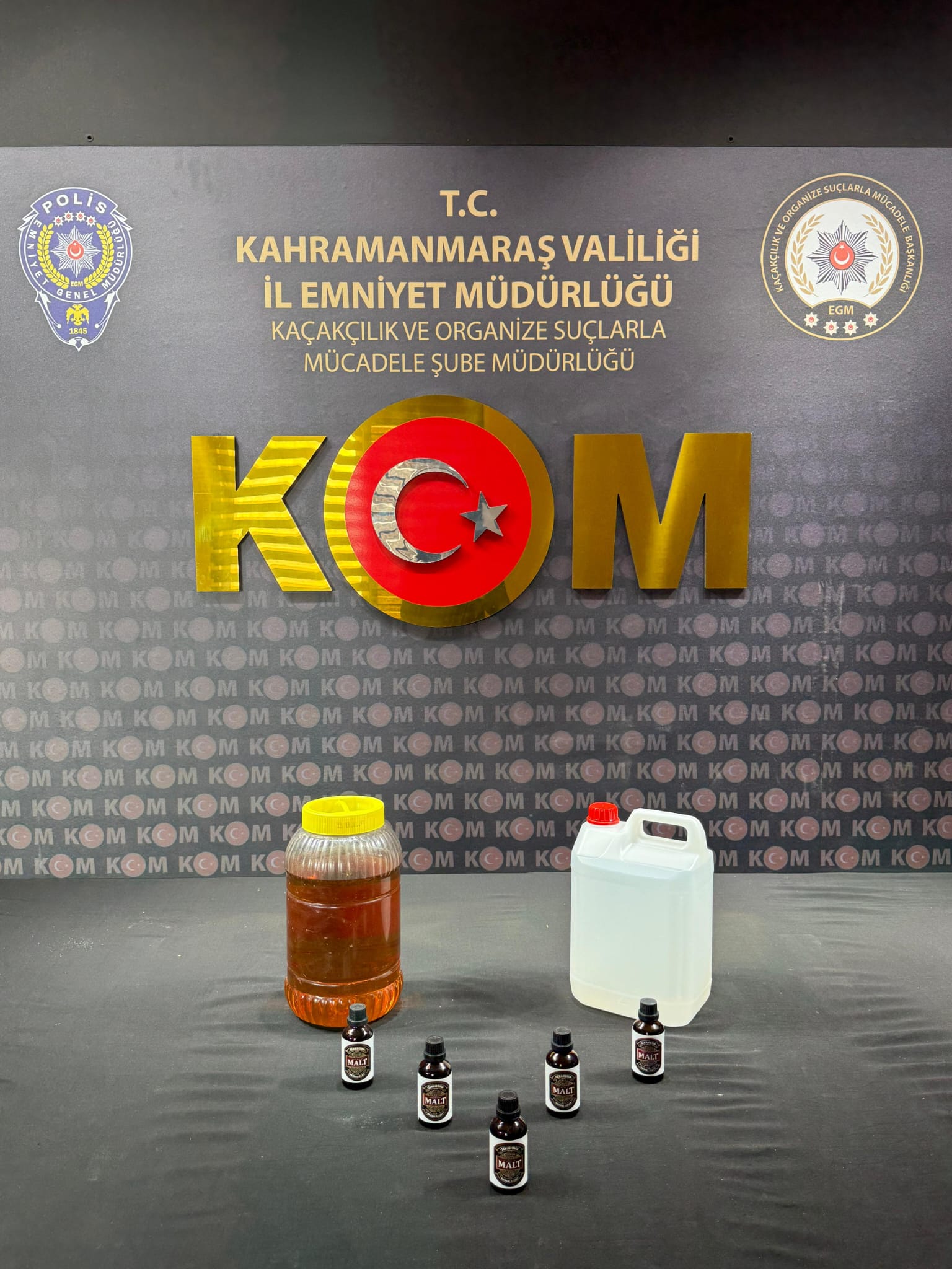 Kahramanmaraş’ta Kaçak Alkol Ve Cep Telefonu Operasyonu (2)