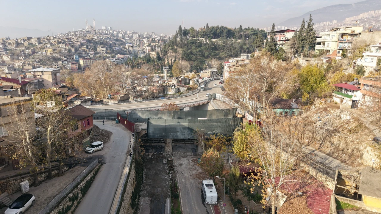 Kahramanmaraş’ta Kanlıdere Köprüsü Aslına Uygun Şekilde Restore Ediliyor (2)