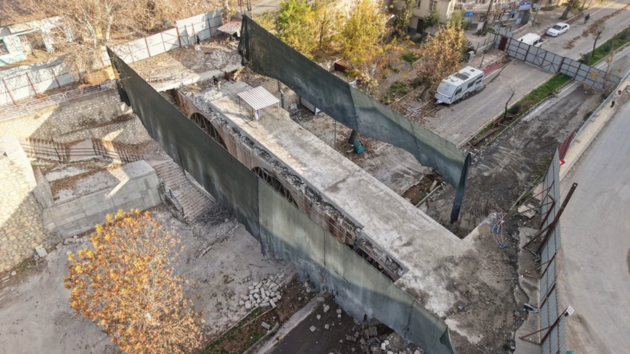 Kahramanmaraş’ta Kanlıdere Köprüsü Aslına Uygun Şekilde Restore Ediliyor (5)