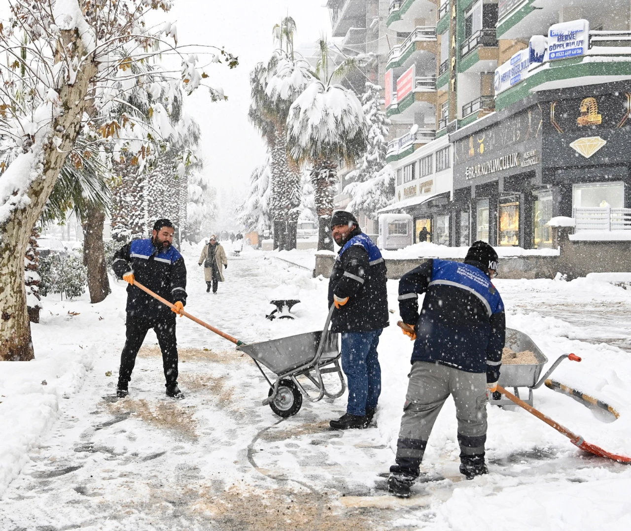 Kahramanmaraş’ta Karla Mücadele Çalışmalarında 2 Bin 287 Talep Çözüldü (1)