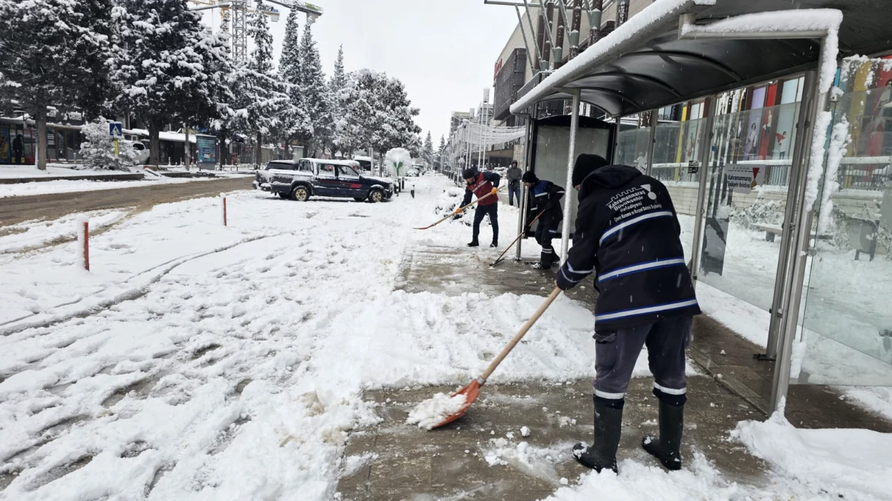 Kahramanmaraş’ta Karla Mücadele Çalışmalarında 2 Bin 287 Talep Çözüldü (4)