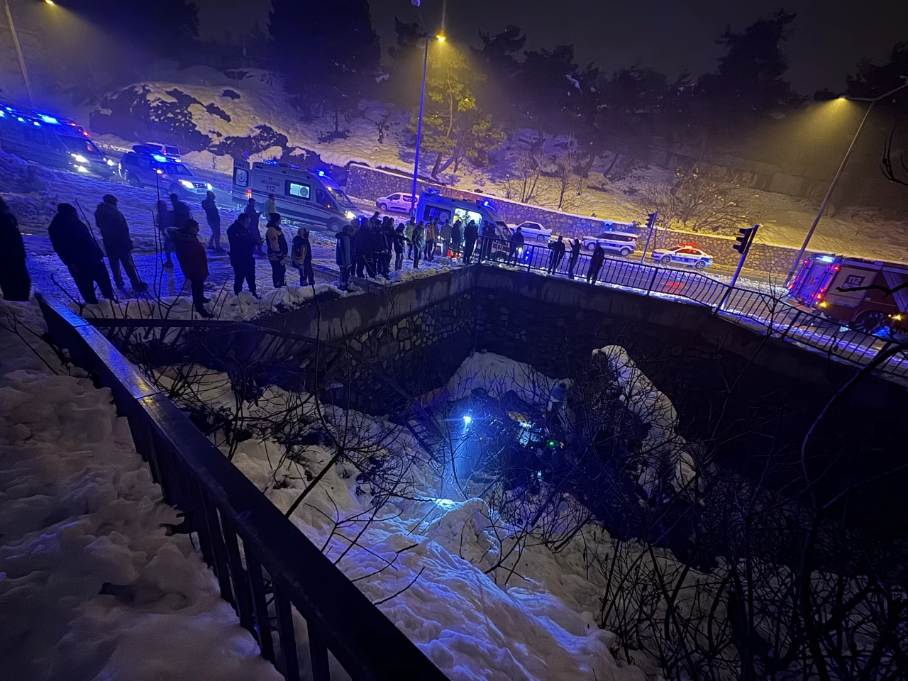 Kahramanmaraş’ta Köprüden Uçan Otomobil Kazasında Genç Can Verdi (5)