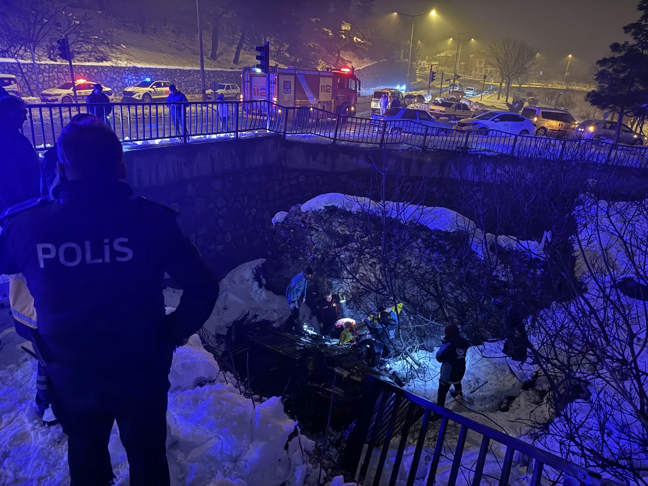 Kahramanmaraş’ta Köprüden Uçan Otomobil Kazasında Genç Can Verdi (6)