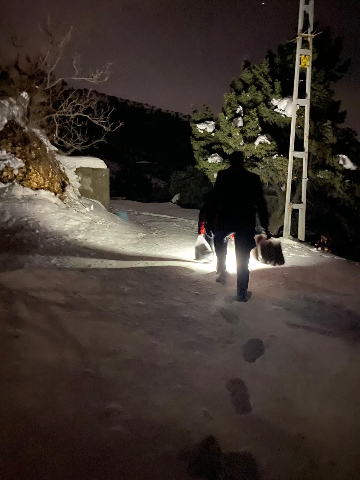 Kahramanmaraş’ta Mahsur Kalan Aileye Itfaiyeden Erzak Desteği