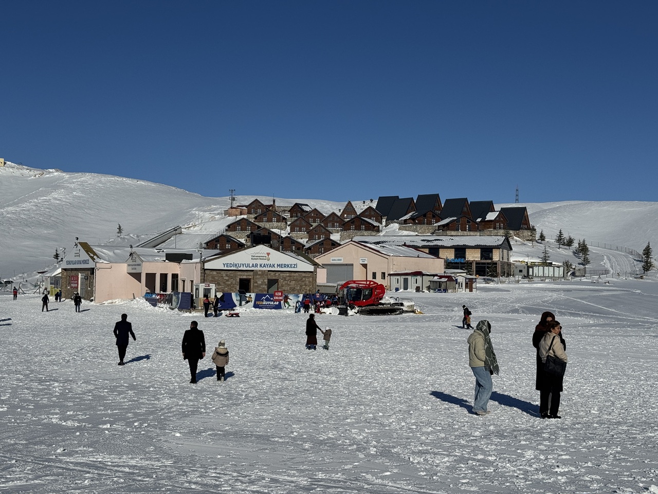 Kahramanmaraş’ta Yedikuyular Kayak Merkezi Sezonu Açtı (5)