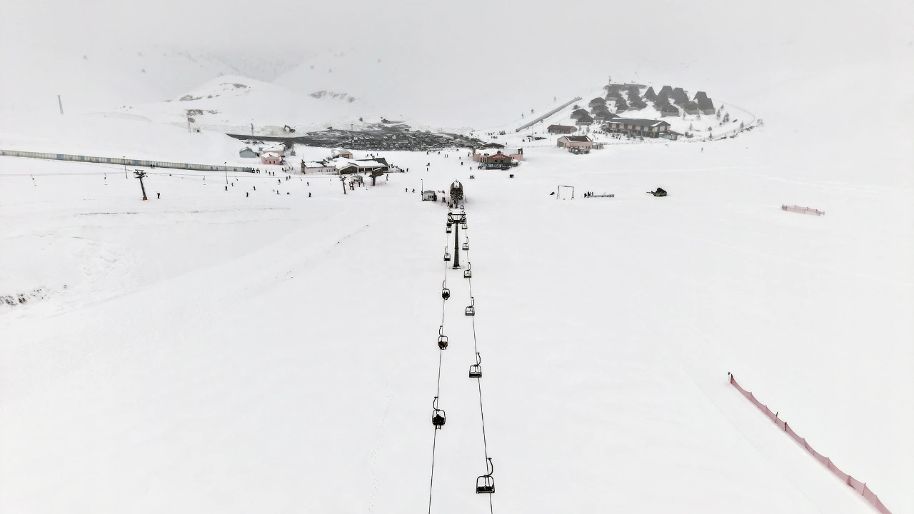 Kahramanmaraş’ta Yedikuyular Kayak Merkezi’ne Ziyaretçi Akını (12)