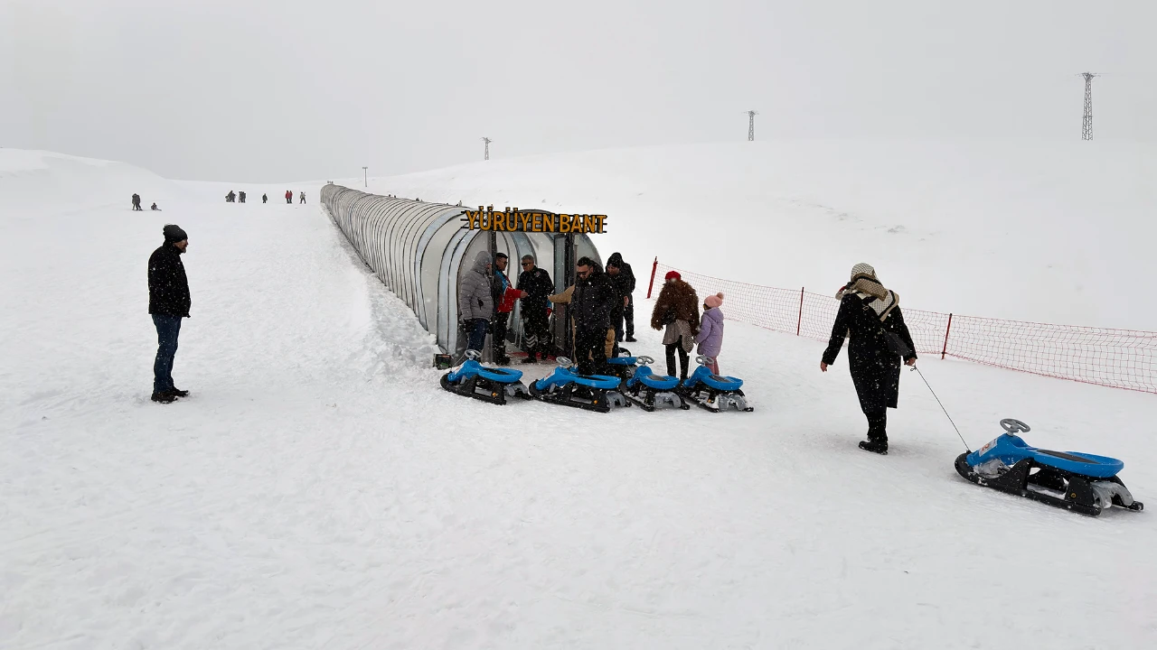 Kahramanmaraş’ta Yedikuyular Kayak Merkezi’ne Ziyaretçi Akını (2)