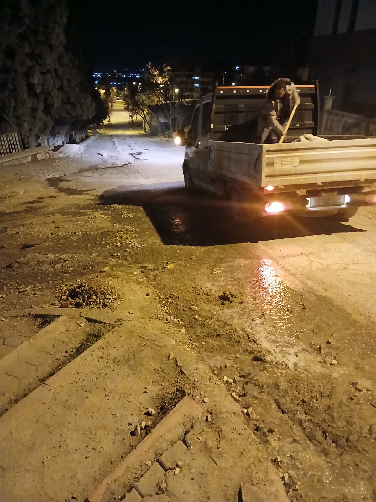 Onikişubat Belediyesi Don Ve Buzlanmaya Karşı Erken Önlem Aldı (1)