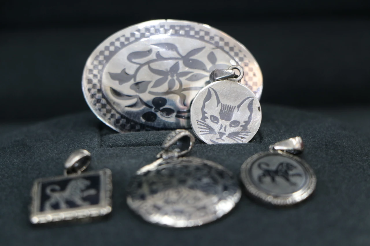 44 Yıllık Usta Savat Sanatını Gençlere Öğretiyor (1)