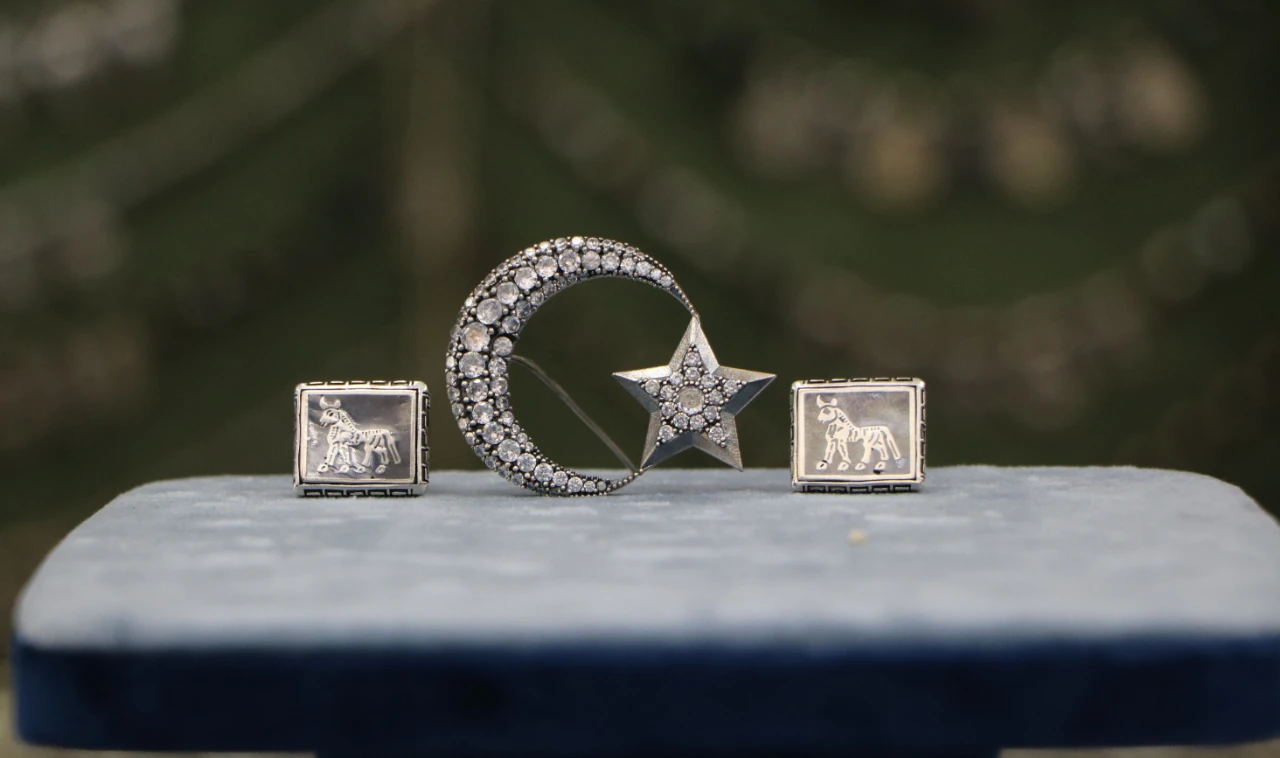 44 Yıllık Usta Savat Sanatını Gençlere Öğretiyor (6)