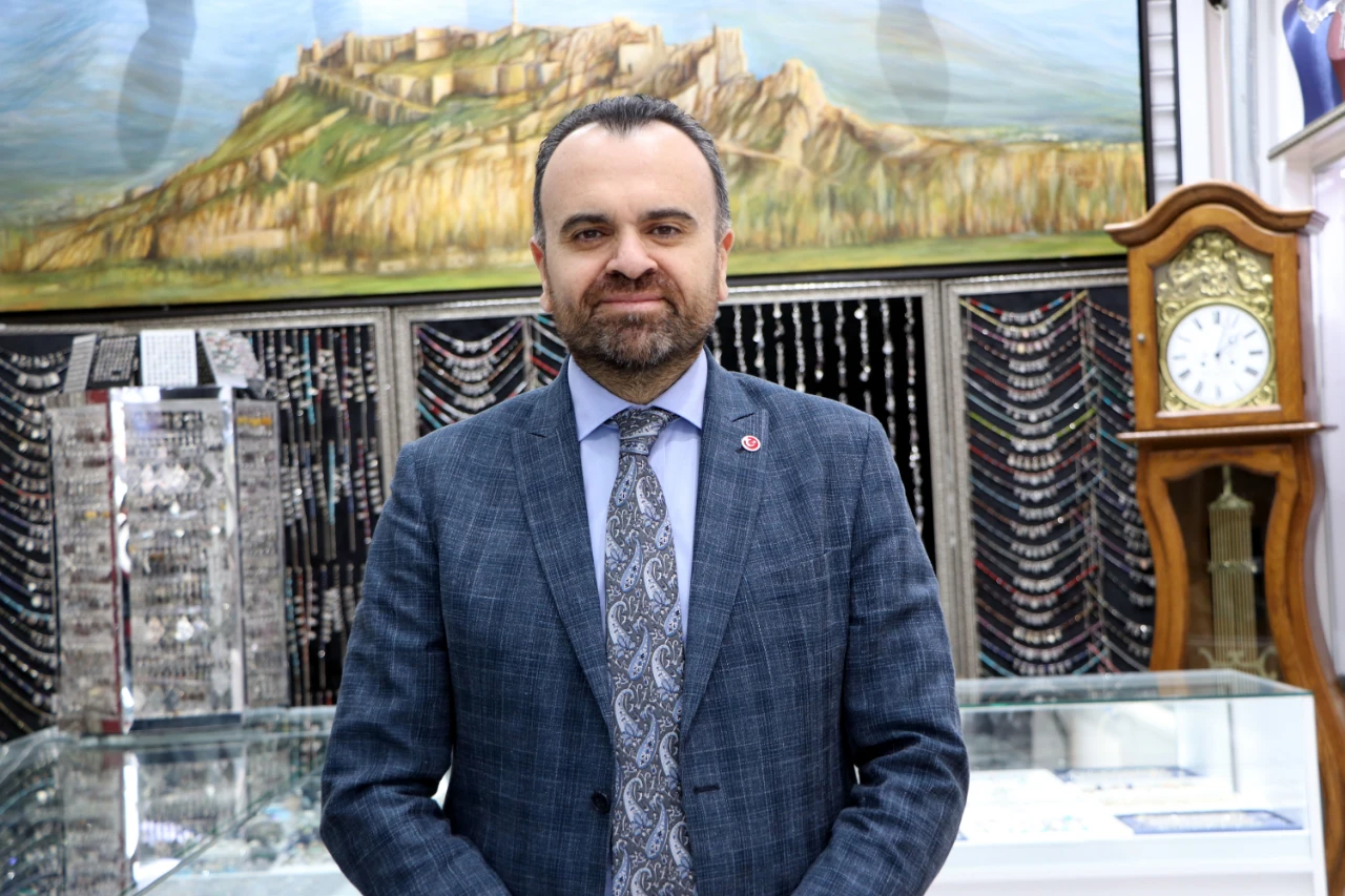 44 Yıllık Usta Savat Sanatını Gençlere Öğretiyor (7)