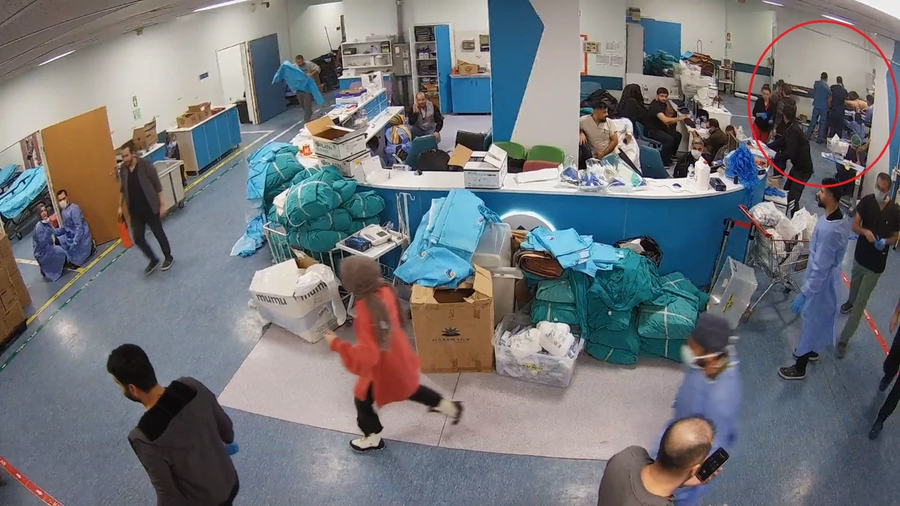 6 Şubat’ta Ameliyat Sırasında Ikinci Depreme Yakalandılar, Sedyeyi Bırakmadılar (1)