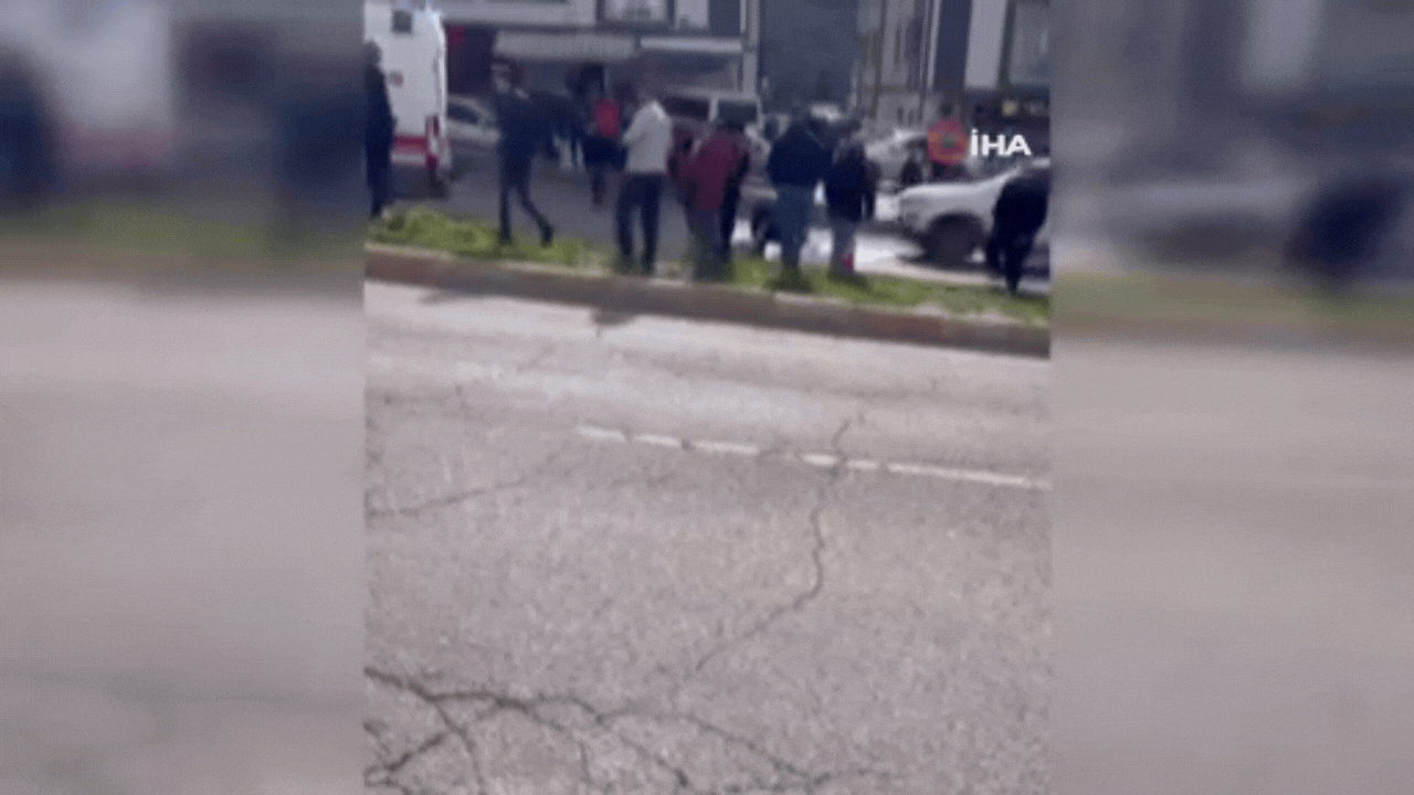 75 yaşındaki adam yolun karşısına geçerken tır çarptı, hayatını kaybetti