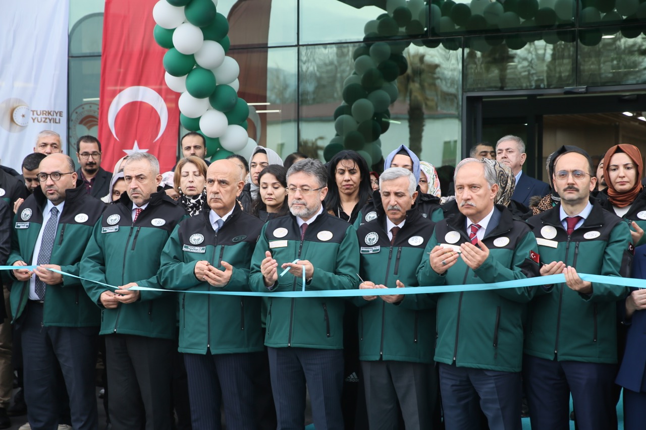 Bakan Yumaklı Yusufeli Barajı Türk Mühendisliğinin Gururudur