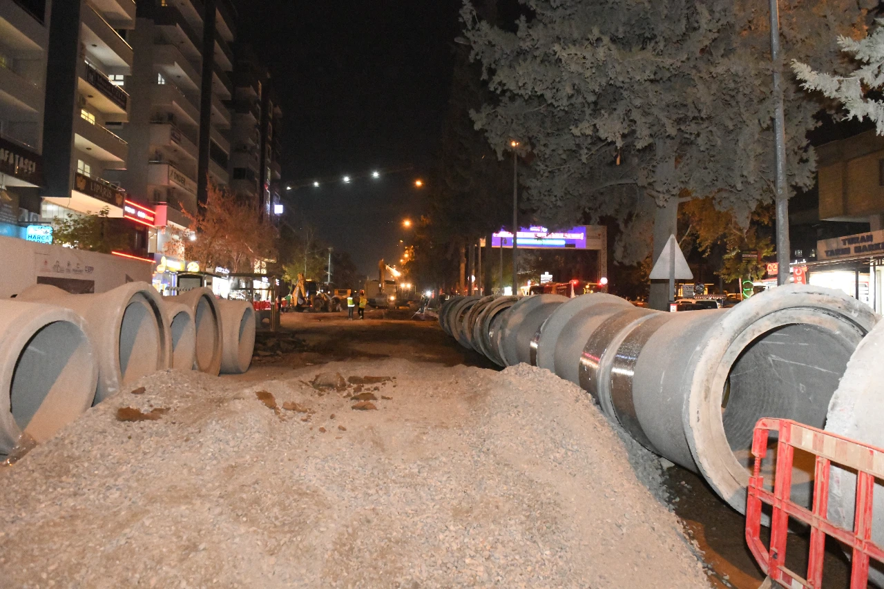 Başkan Fırat Görgel Altyapı Yapılan Yerlerde 50 Yıl Sorun Yaşanmayacak (13)