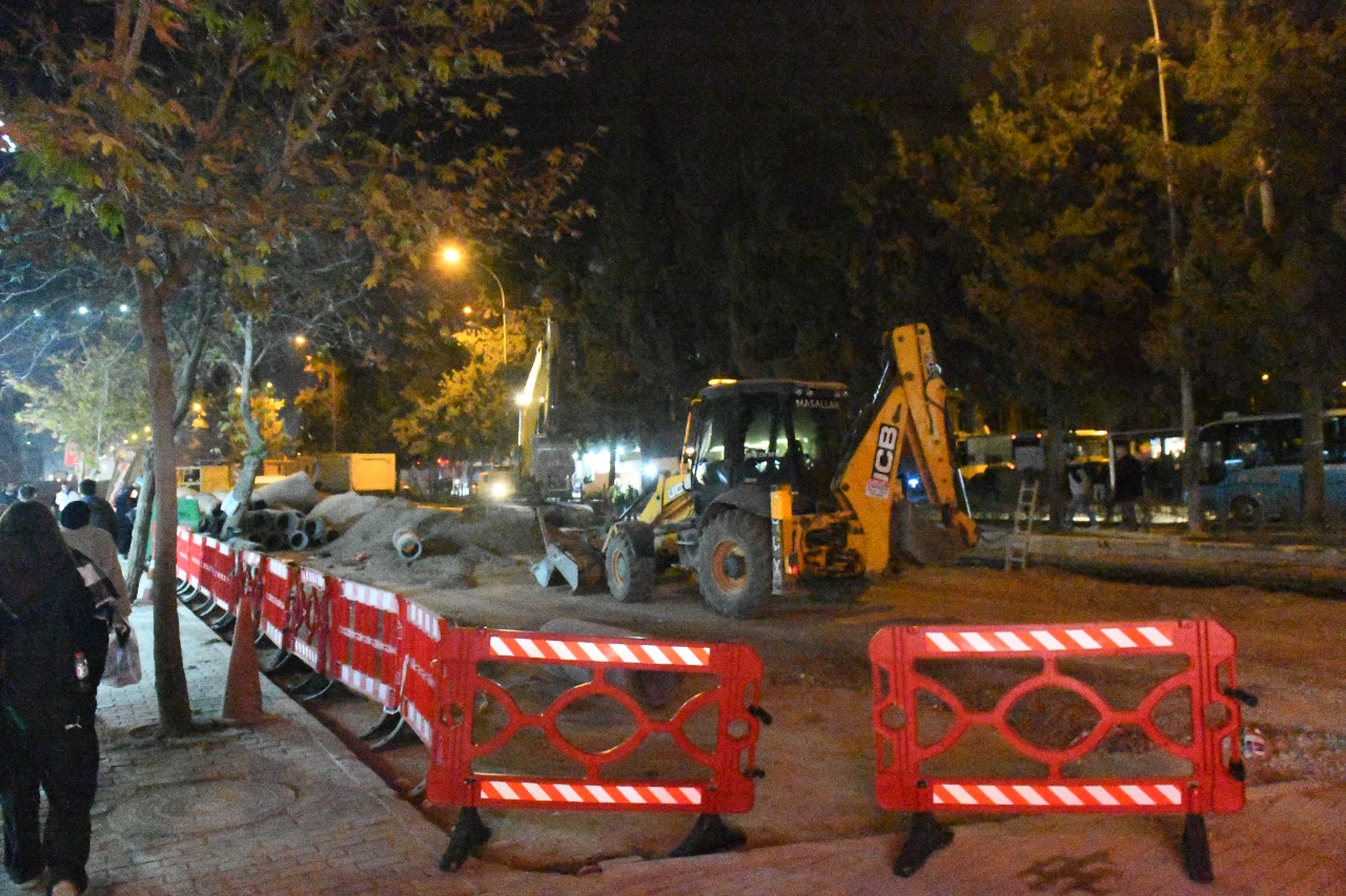 Başkan Fırat Görgel Altyapı Yapılan Yerlerde 50 Yıl Sorun Yaşanmayacak (14)