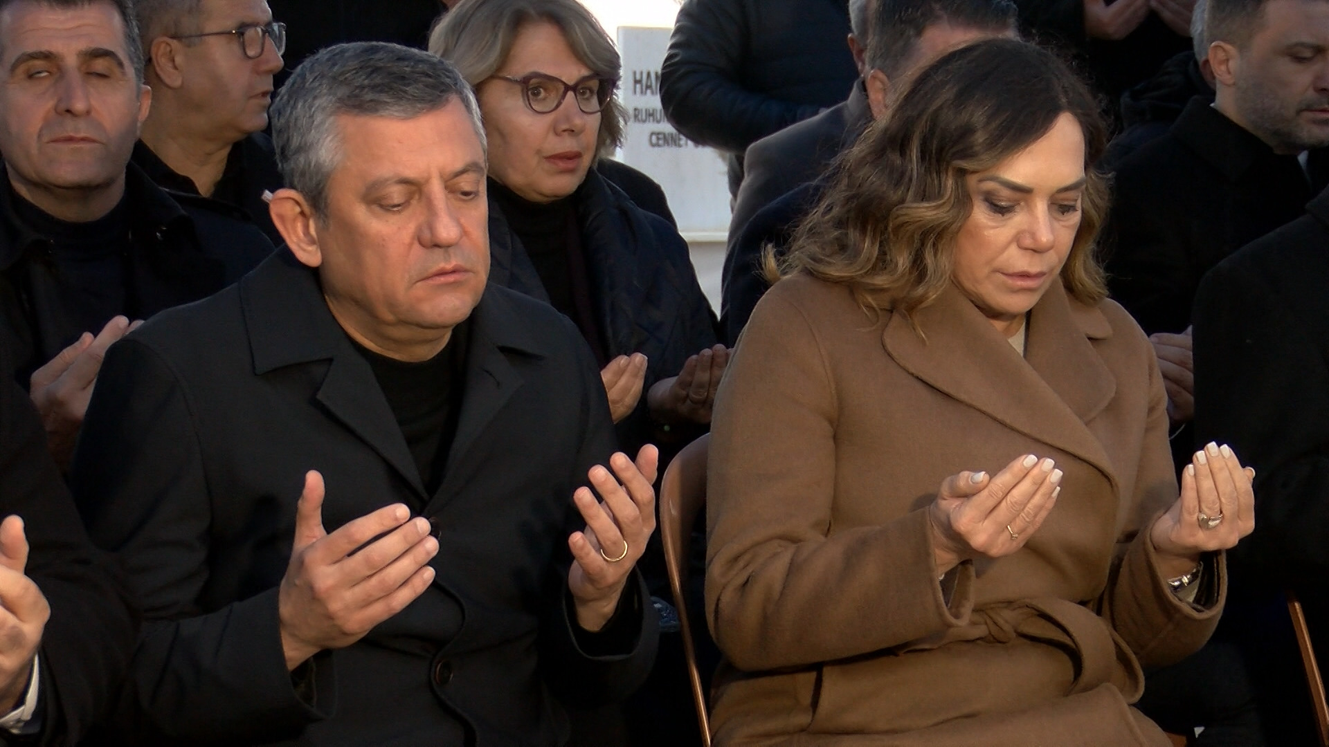 Chp Lideri Özgür Özel Evlerin Borcu Silinsin, Halka Helal Olsun2