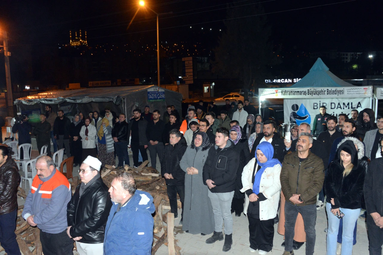 Ebrar Siteleri'nde 6 Şubat Anmasında Duygusal Anlar (2)