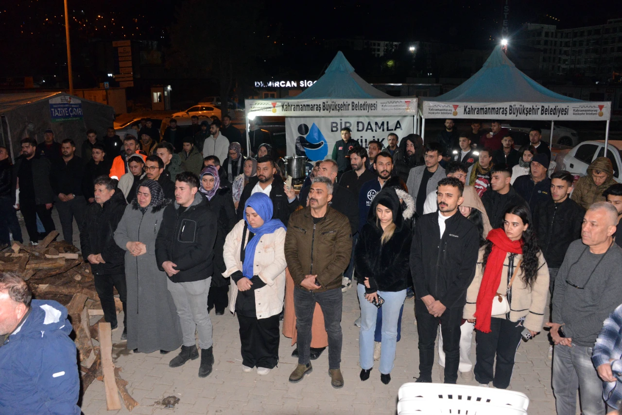 Ebrar Siteleri'nde 6 Şubat Anmasında Duygusal Anlar (4)