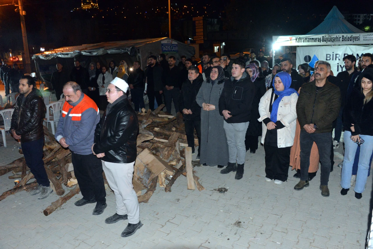 Ebrar Siteleri'nde 6 Şubat Anmasında Duygusal Anlar (5)