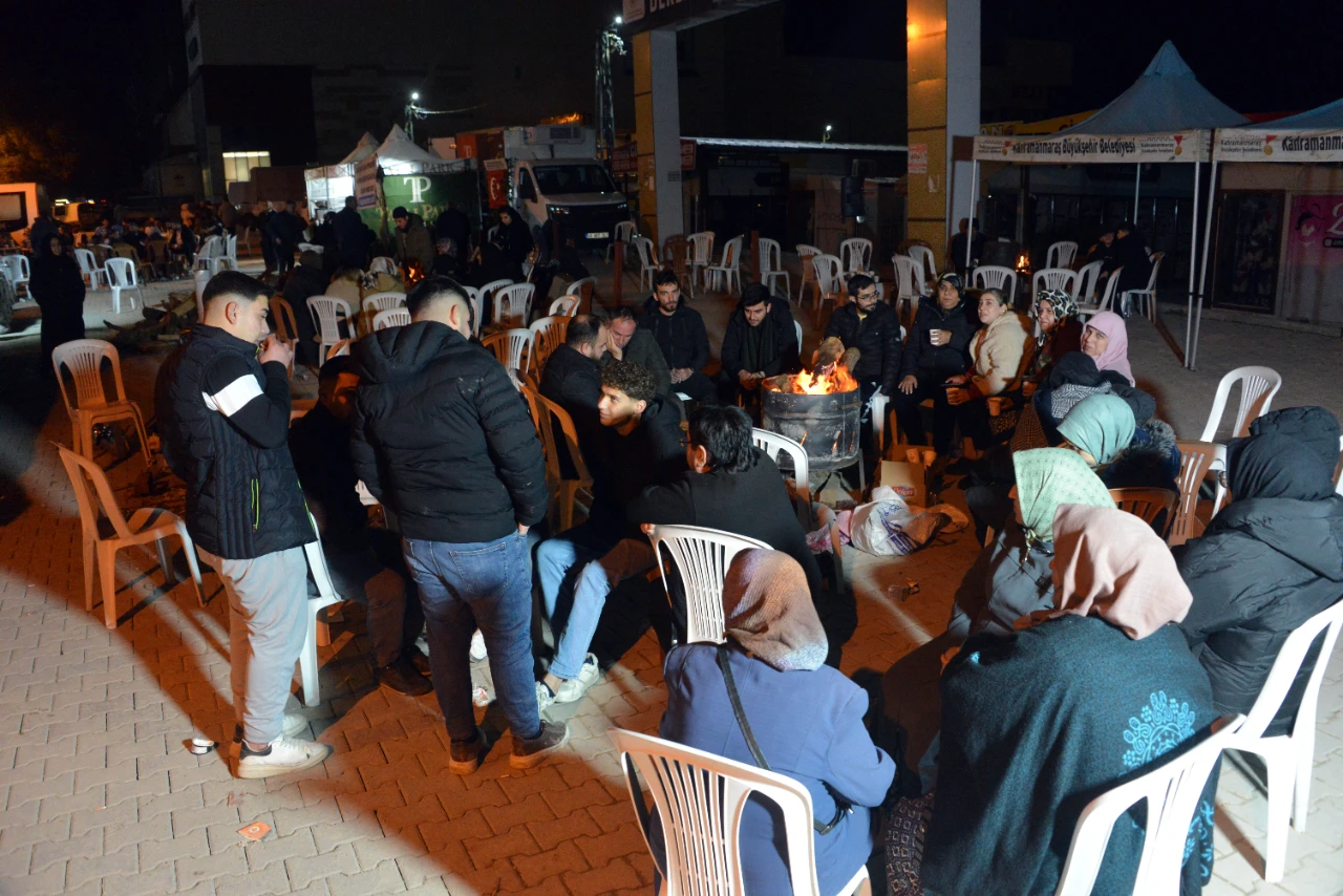 Ebrar Siteleri'nde 6 Şubat Anmasında Duygusal Anlar (7)