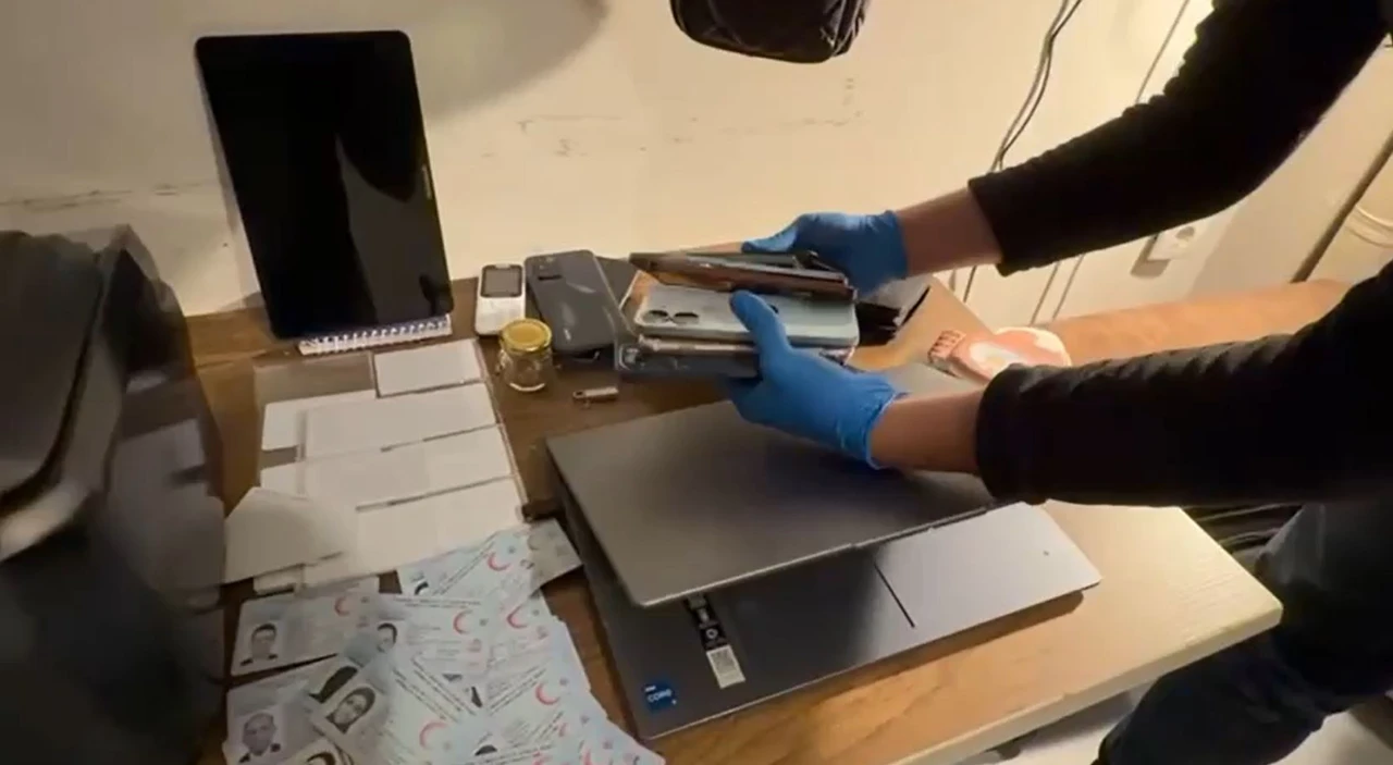 ‘Firavun’ Ve ‘Profesör’ Lakaplı Çeteye Operasyon 10 Milyonluk Siber Vurgun Ortaya Çıktı (6)