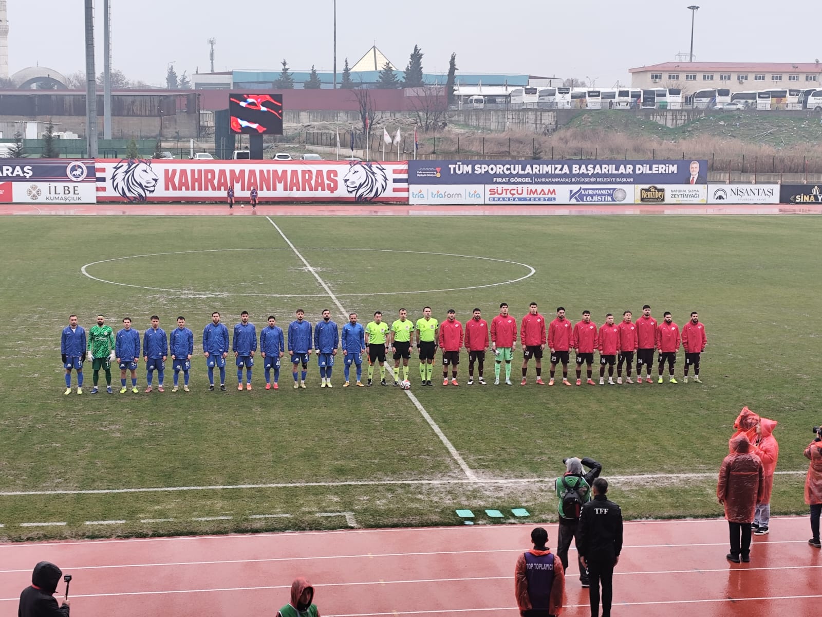 H Bc D9 Z W I A A T 4 Q