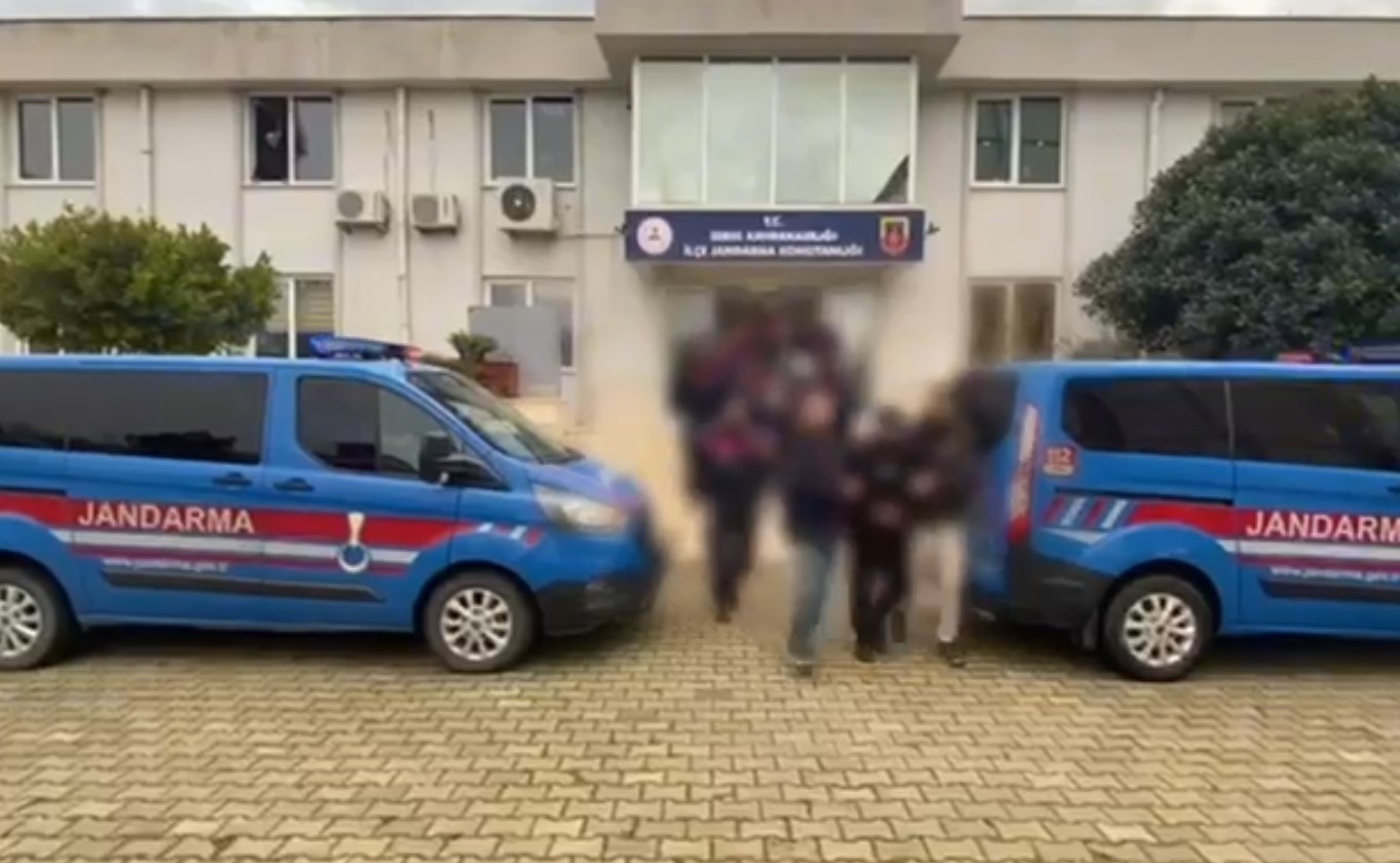 Hayvan Hırsızlığı Kamerada Şüpheliler Jandarma Tarafından Yakalandı3