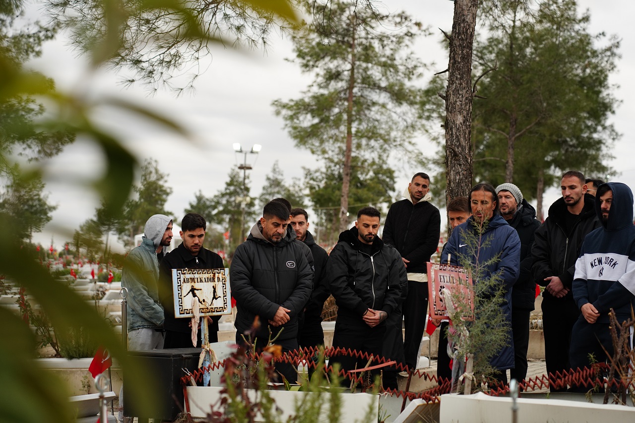 İstiklalspor, Deprem Şehitlerini Rahmetle Andı (1)