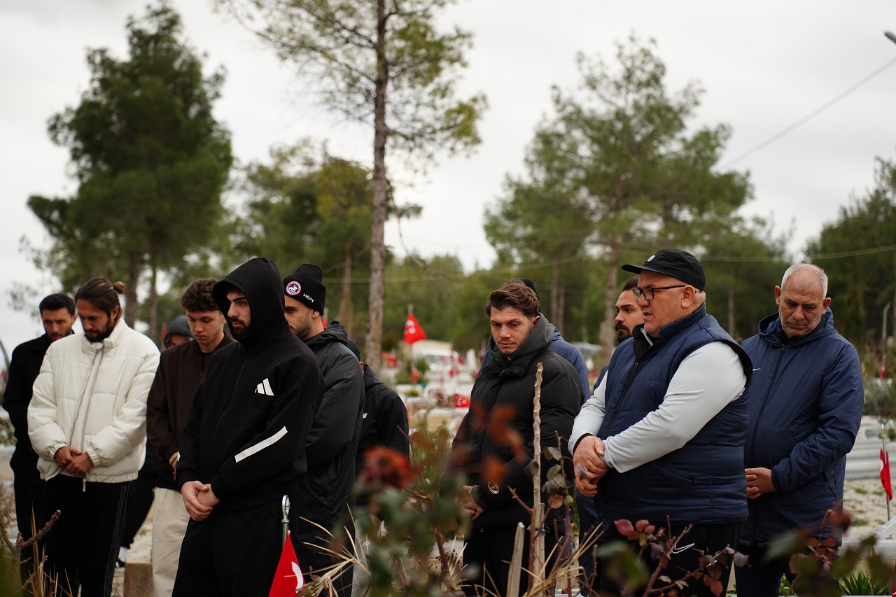 İstiklalspor, Deprem Şehitlerini Rahmetle Andı (2)