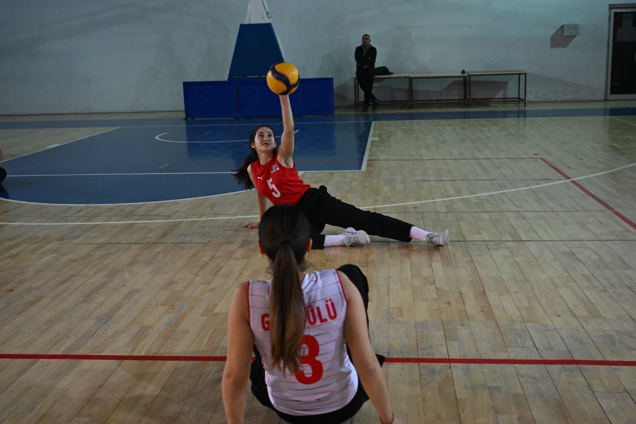 Kahramanmaraş Depreminde Yürüyemez Denmişti, Şimdi Milli Takımda (4)