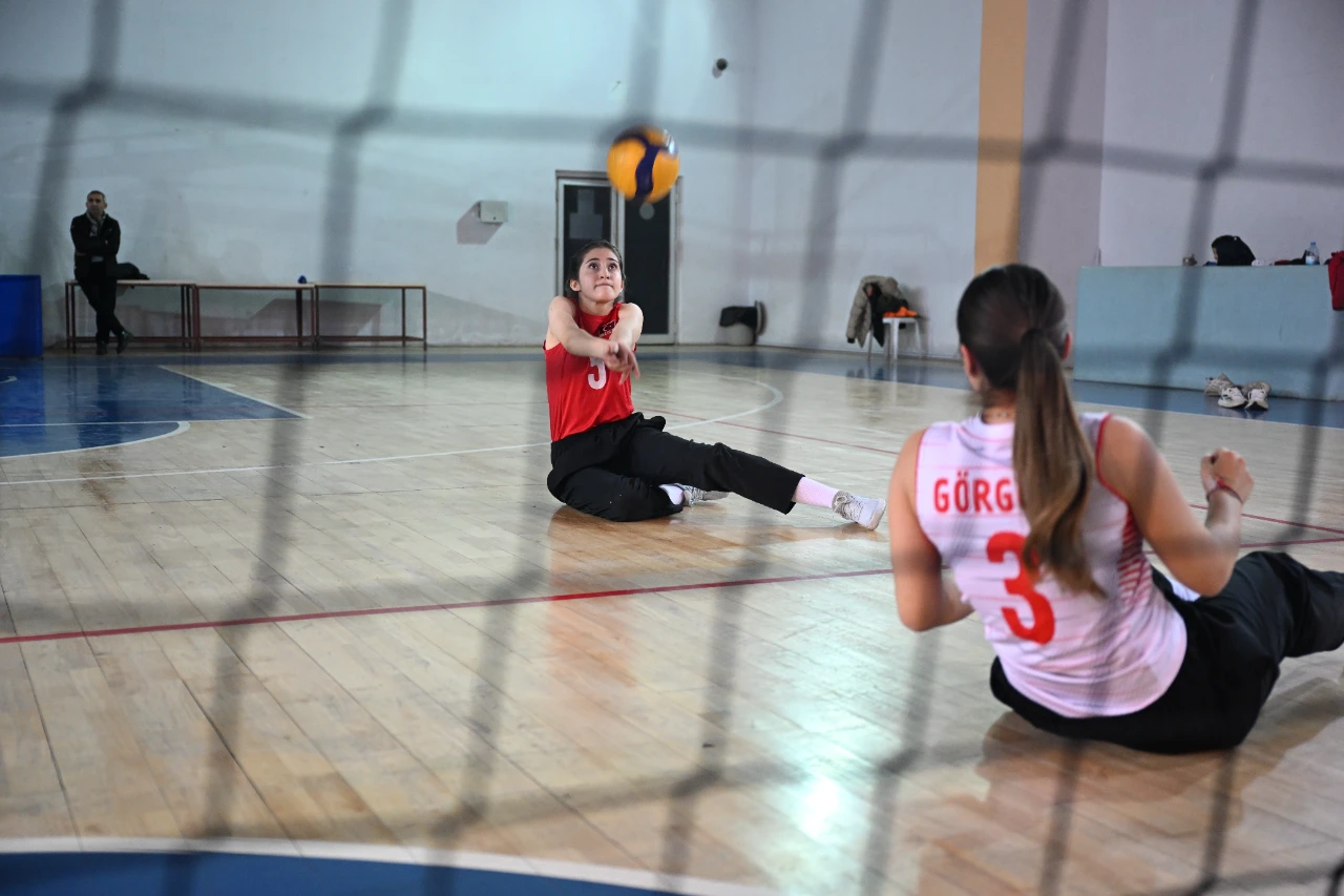 Kahramanmaraş Depreminde Yürüyemez Denmişti, Şimdi Milli Takımda (5)