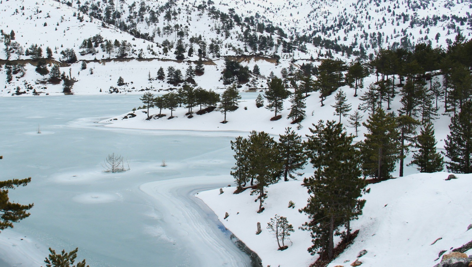 Kahramanmaraş Göksun’da Baraj Ve Göletler Dondu (2)