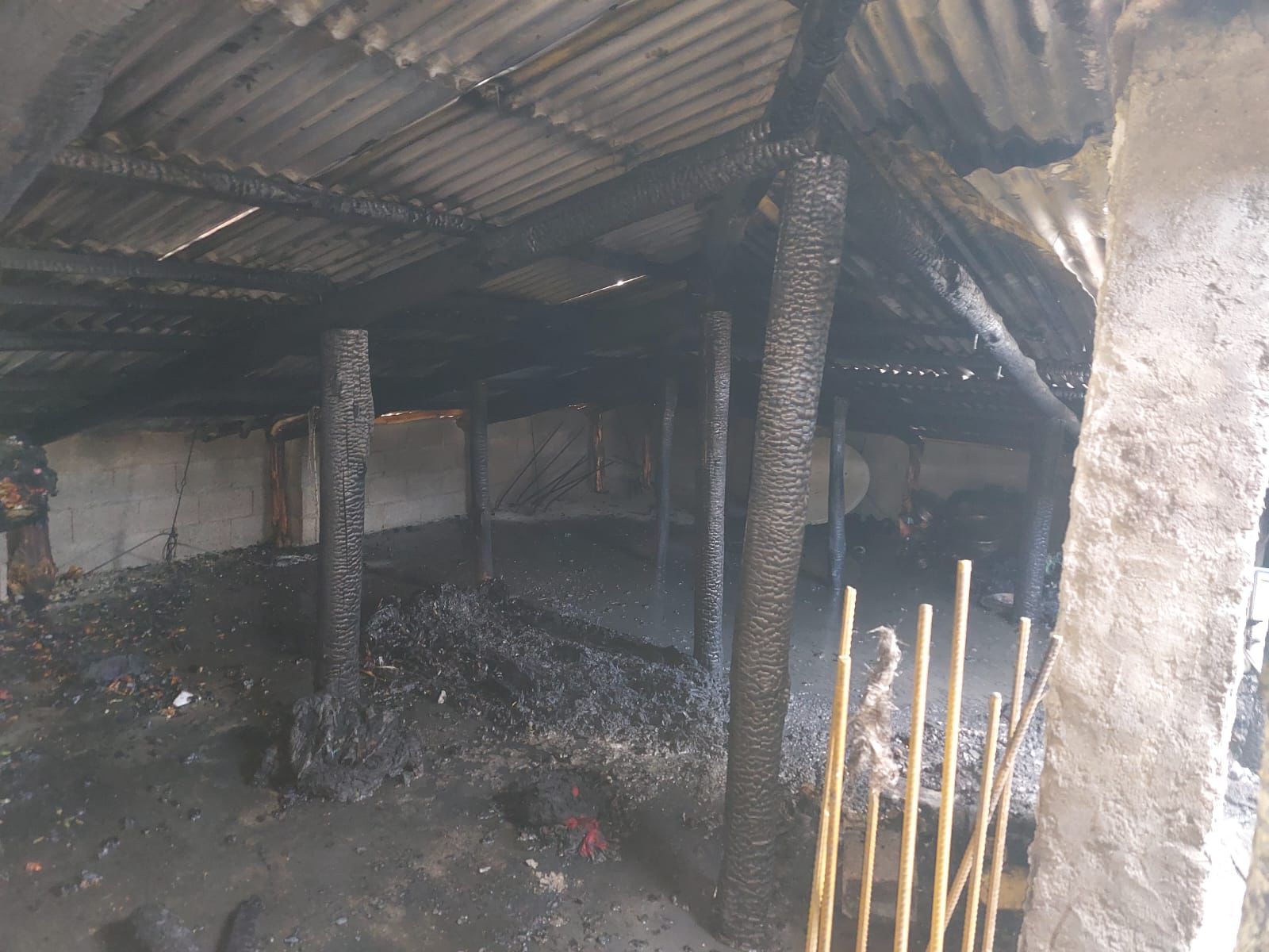 Kahramanmaraş Göksun’da Çatı Yangını Paniğe Yol Açtı, Itfaiye Felaketi Önledi5