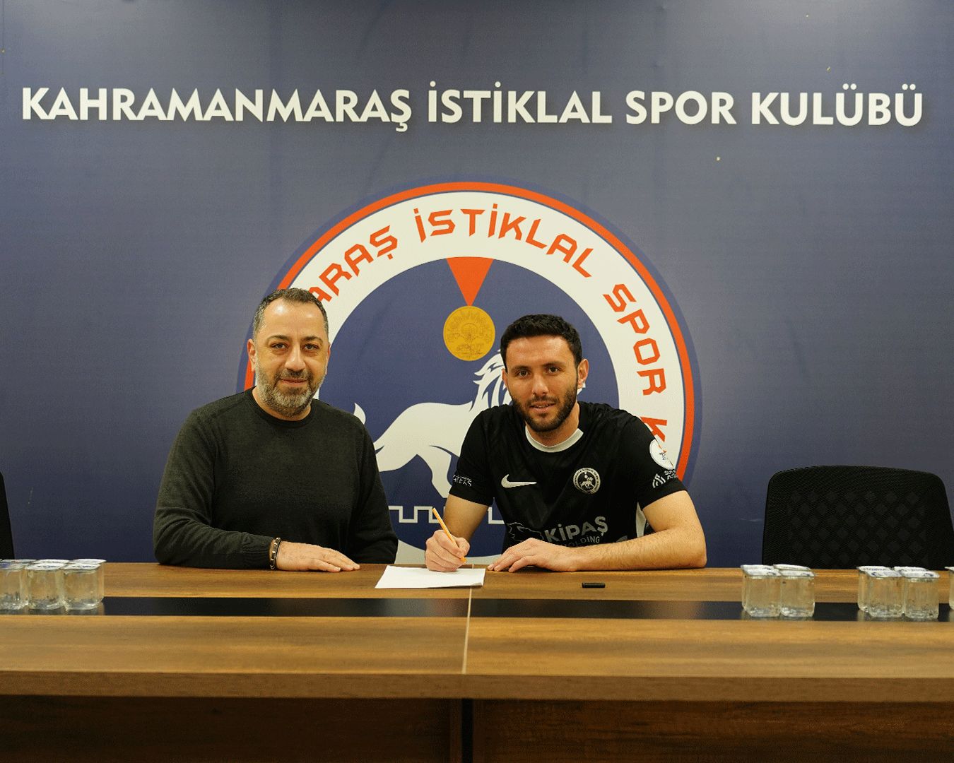 Kahramanmaraş İstiklalspor 3 Oyuncuyu Kadrosuna Kattı (1)-1
